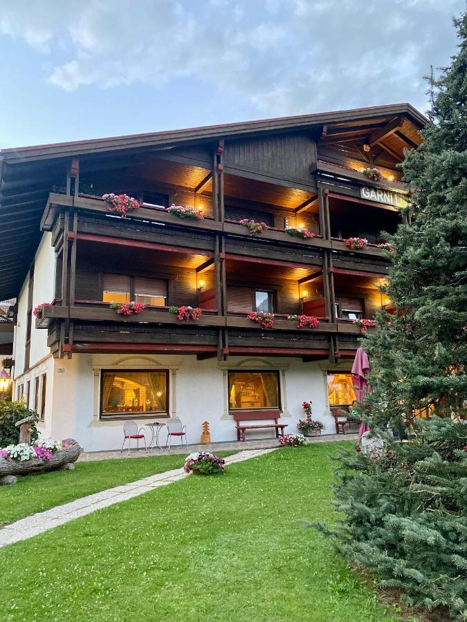 Hotel Garni LIVING Innichen Exterior foto